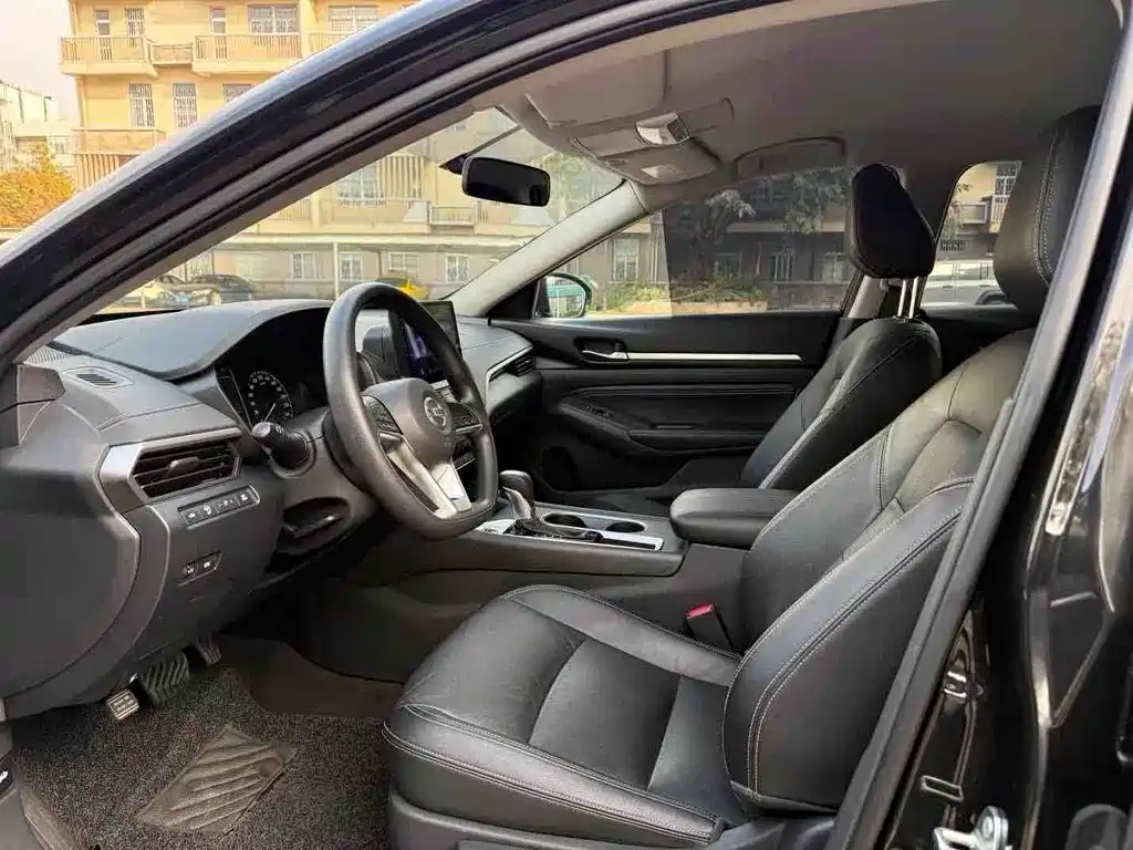 Nissan Teana — миниатюра 5