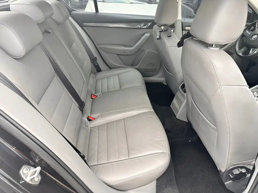 Skoda Octavia — миниатюра 10