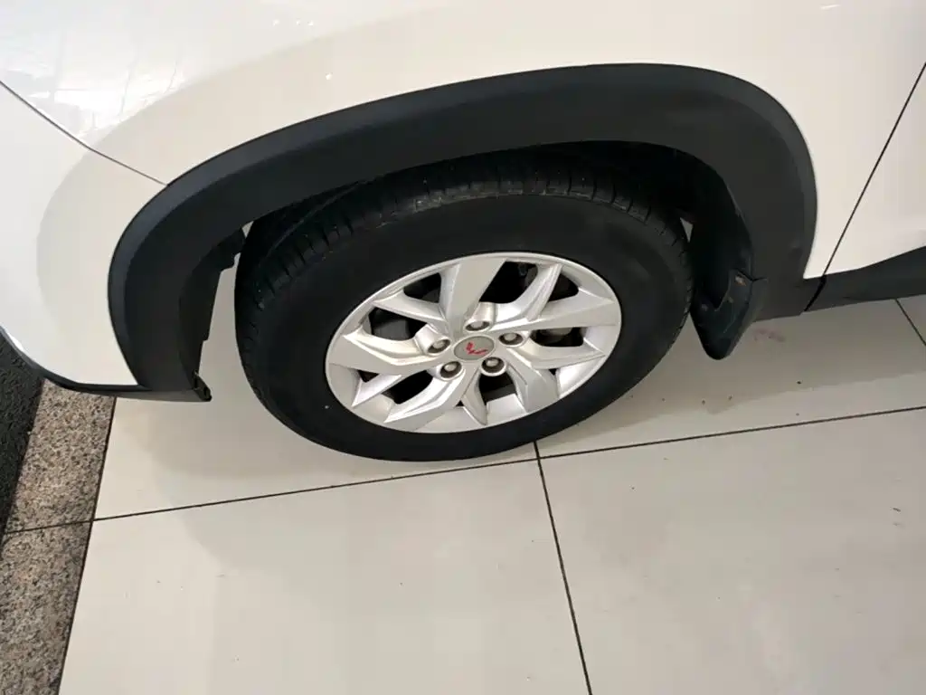 Wuling Hongguang S3 — миниатюра 23