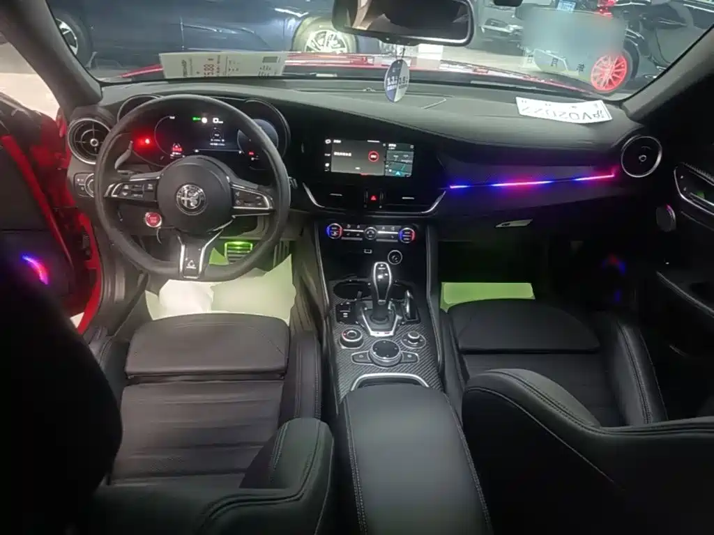 Alfa Romeo Giulia — миниатюра 10
