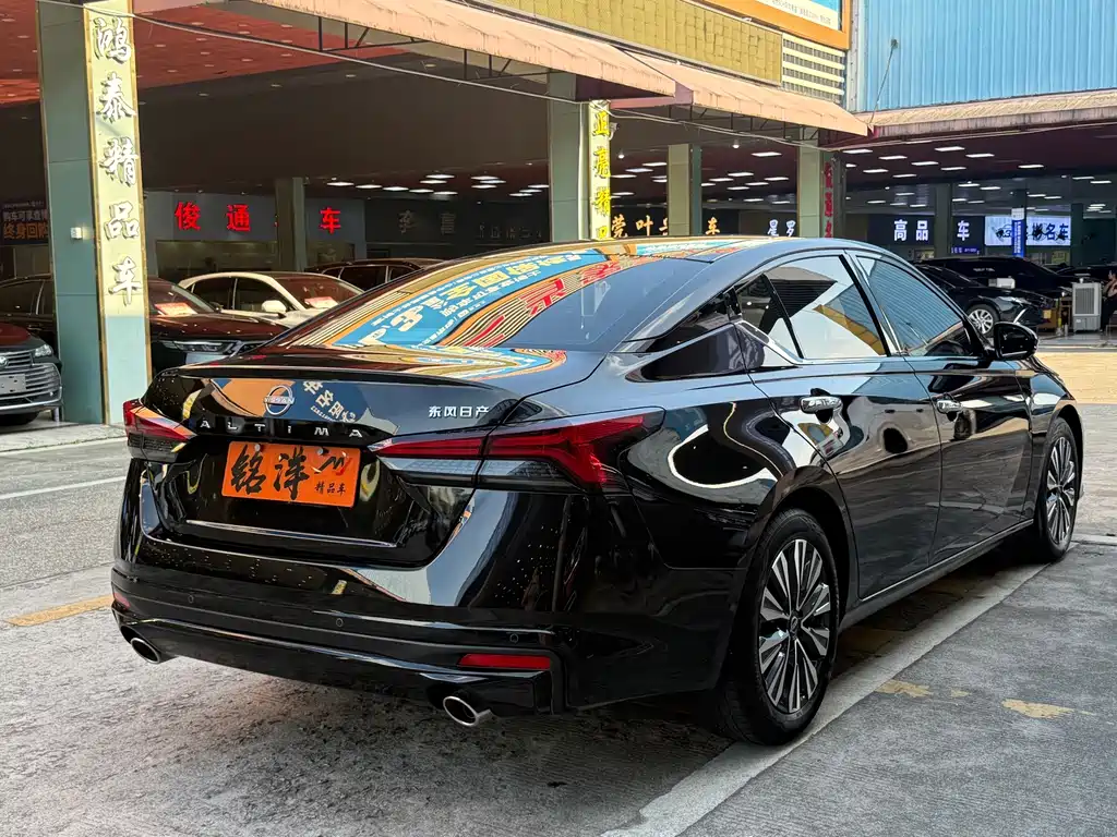Nissan Teana — миниатюра 5