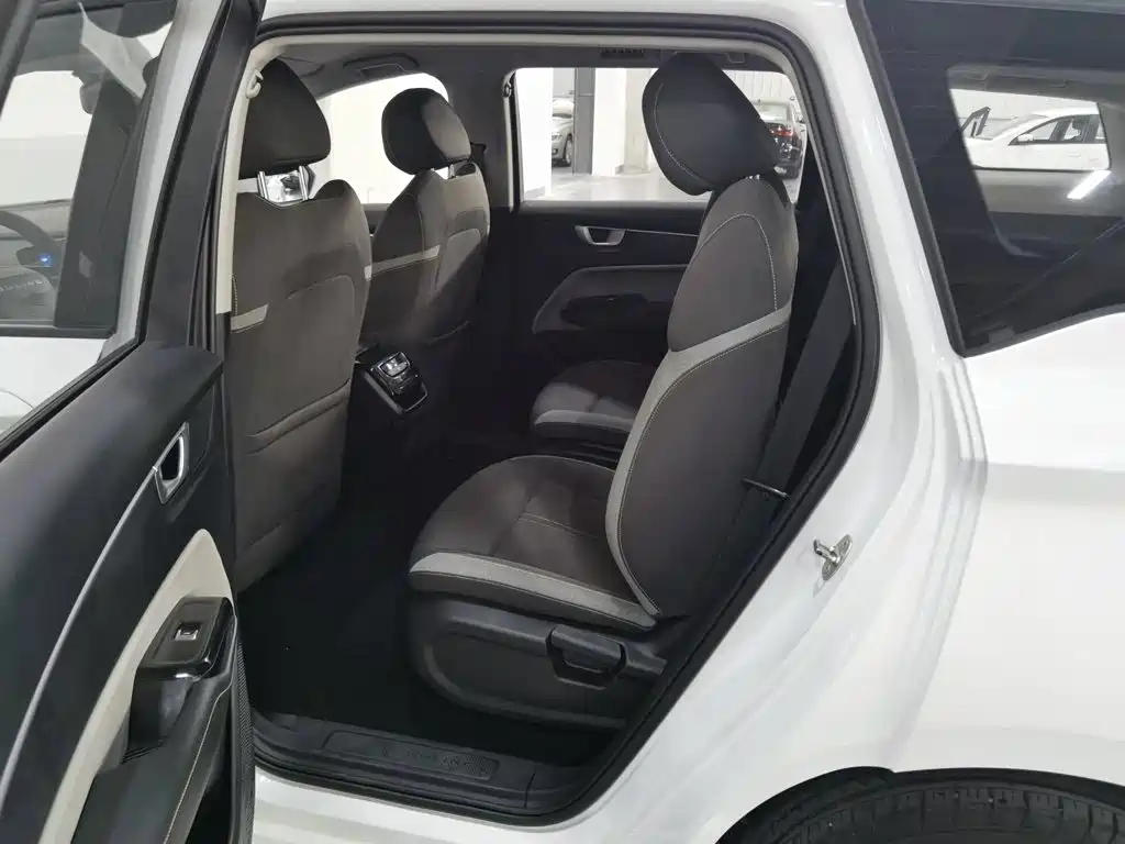 Wuling Victory — миниатюра 15