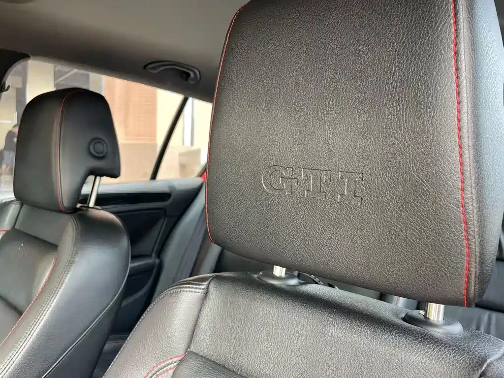 Volkswagen Golf GTI GTI 2012 2.0TSI GTI