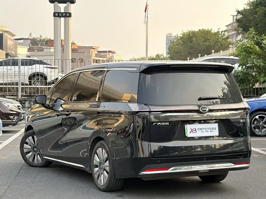 GAC Motor Trumpchi E8 PHEV — миниатюра 24