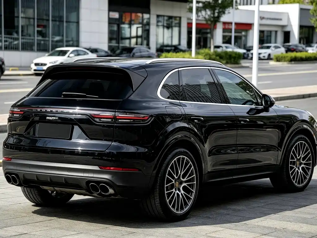 Porsche Cayenne — миниатюра 15
