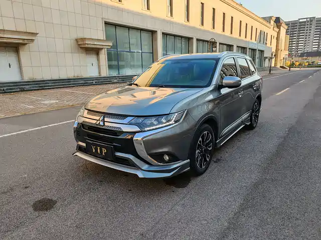 MITSUBISHI OUTLANDER 2019