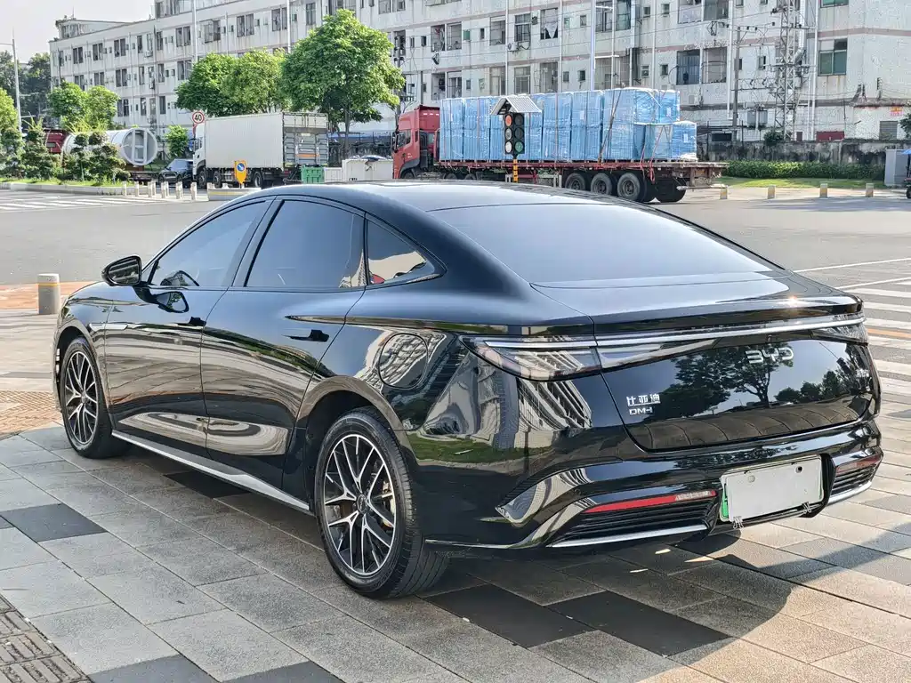 BYD Seal 07 DM-i — миниатюра 18