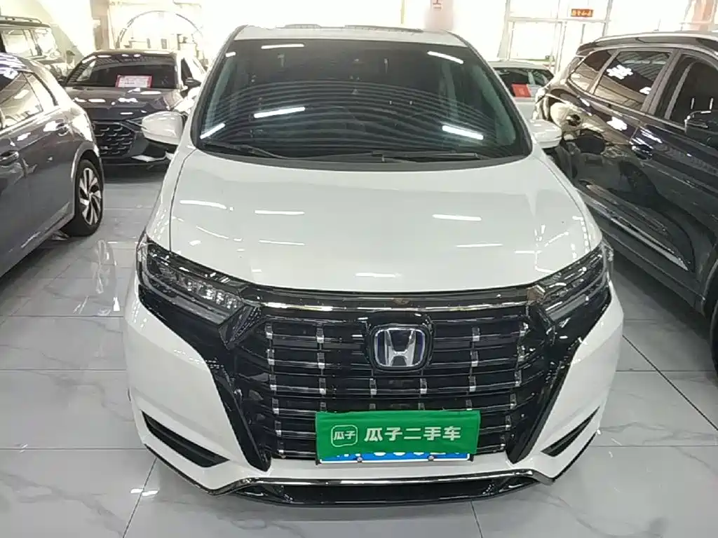 Honda Elysion — миниатюра 3