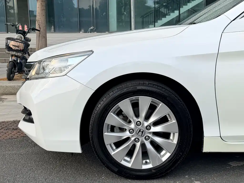 Honda Accord — миниатюра 24