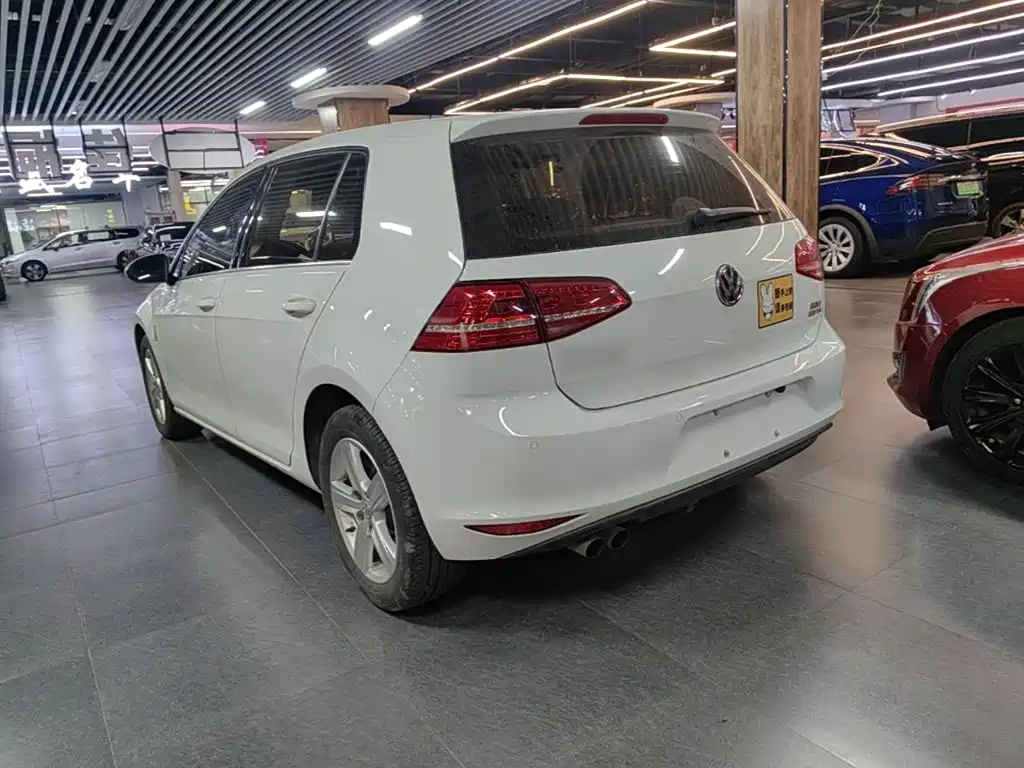 Volkswagen Golf — миниатюра 5