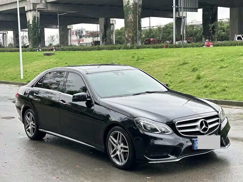 Mercedes-Benz E-Class — миниатюра 3