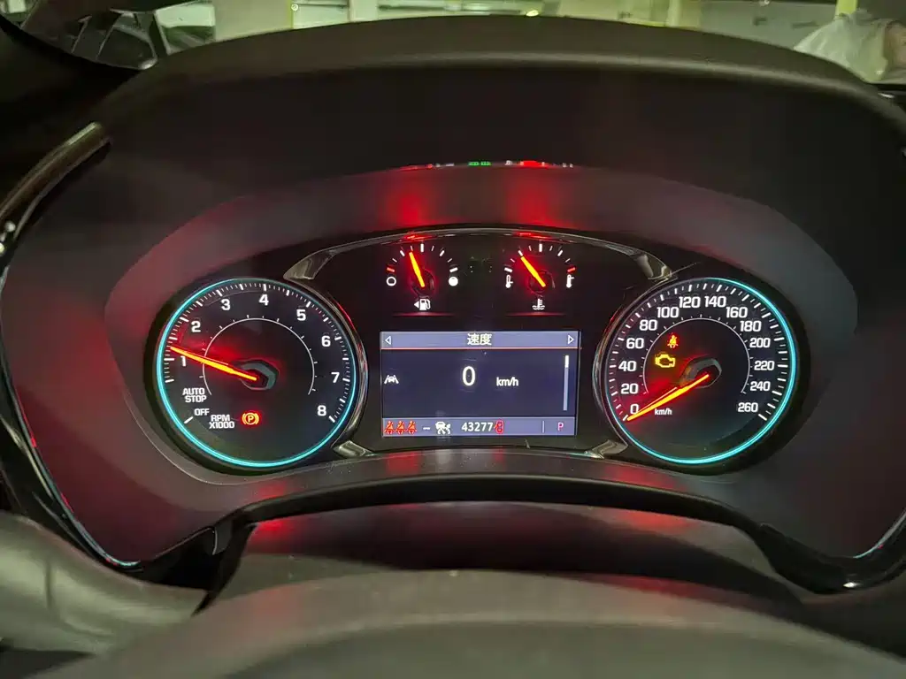 Chevrolet Equinox — миниатюра 12