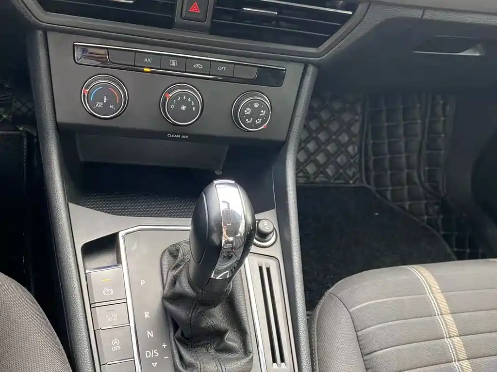 Volkswagen Lavida — миниатюра 14