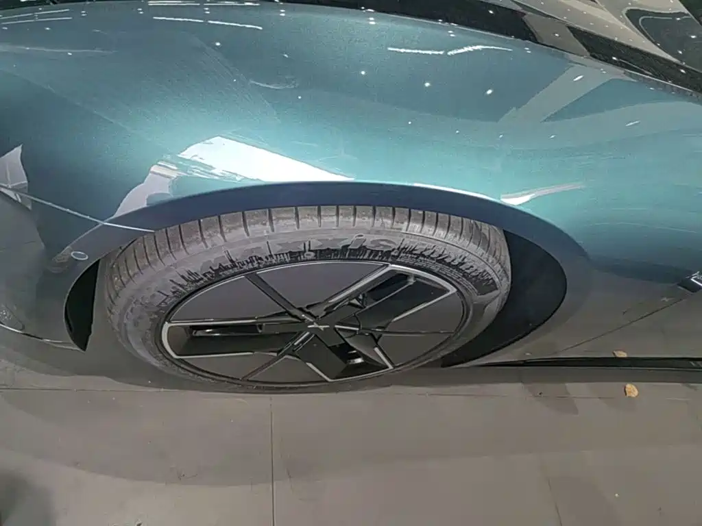 XPeng P7 — миниатюра 23