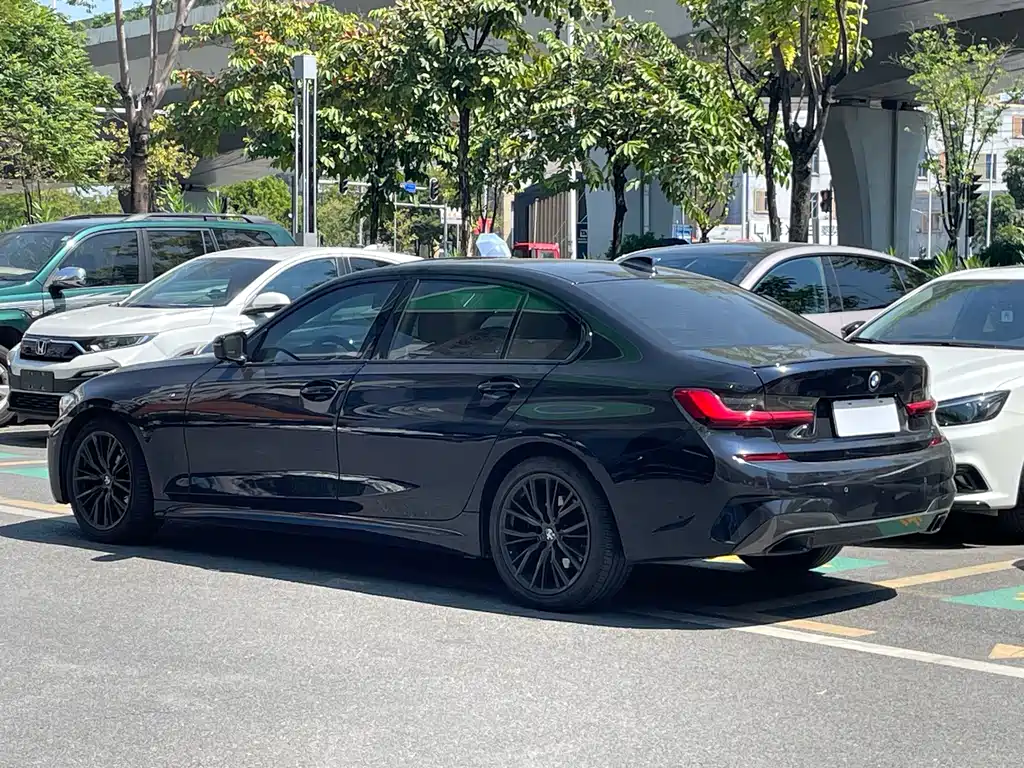 BMW 3 Series — миниатюра 8