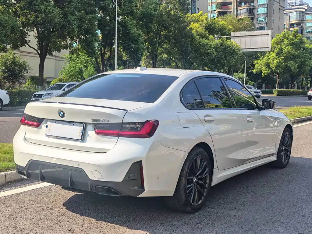 BMW 3 Series — миниатюра 9