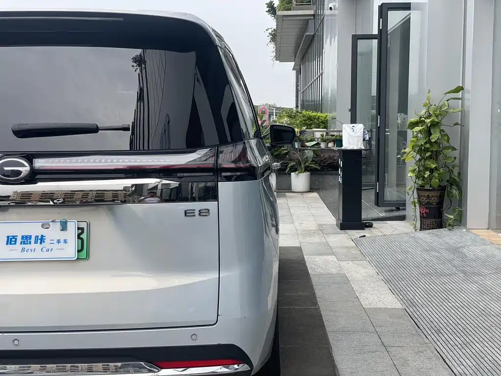 GAC Motor Trumpchi E8 PHEV — миниатюра 14