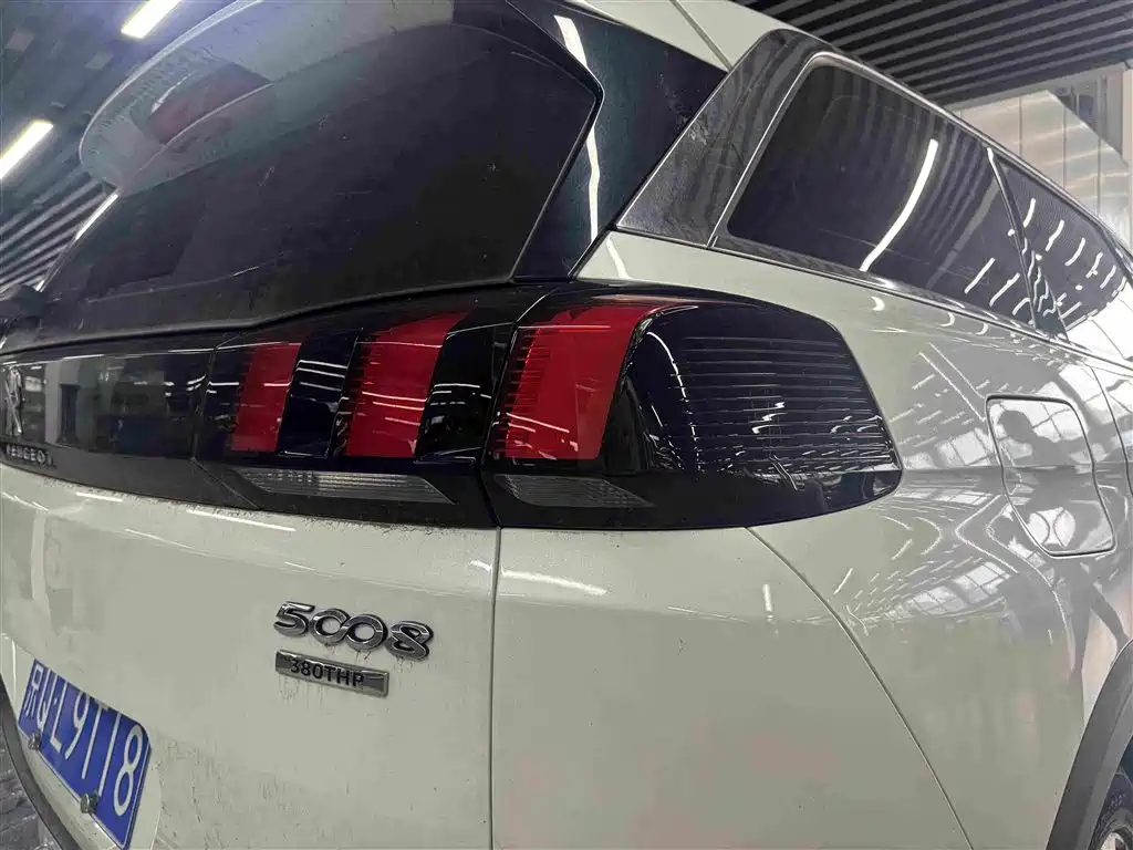 Peugeot 5008 — миниатюра 6