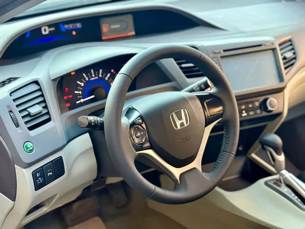 Honda Civic — миниатюра 9