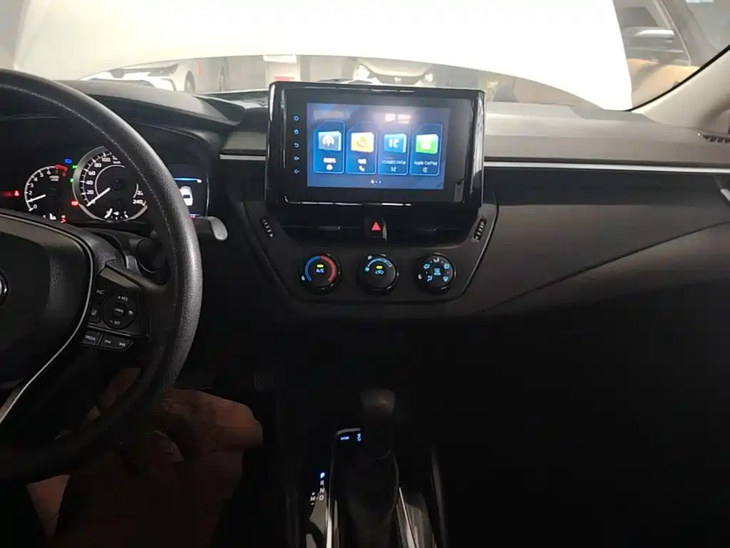 Toyota Corolla — миниатюра 13