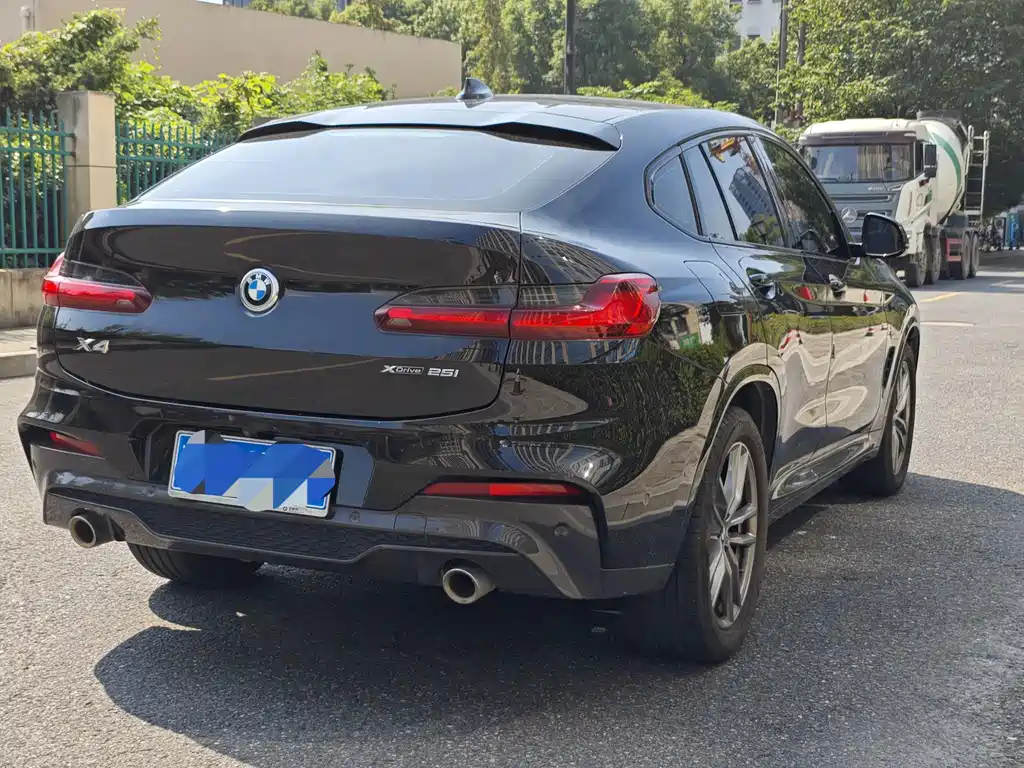 BMW X4 — миниатюра 6