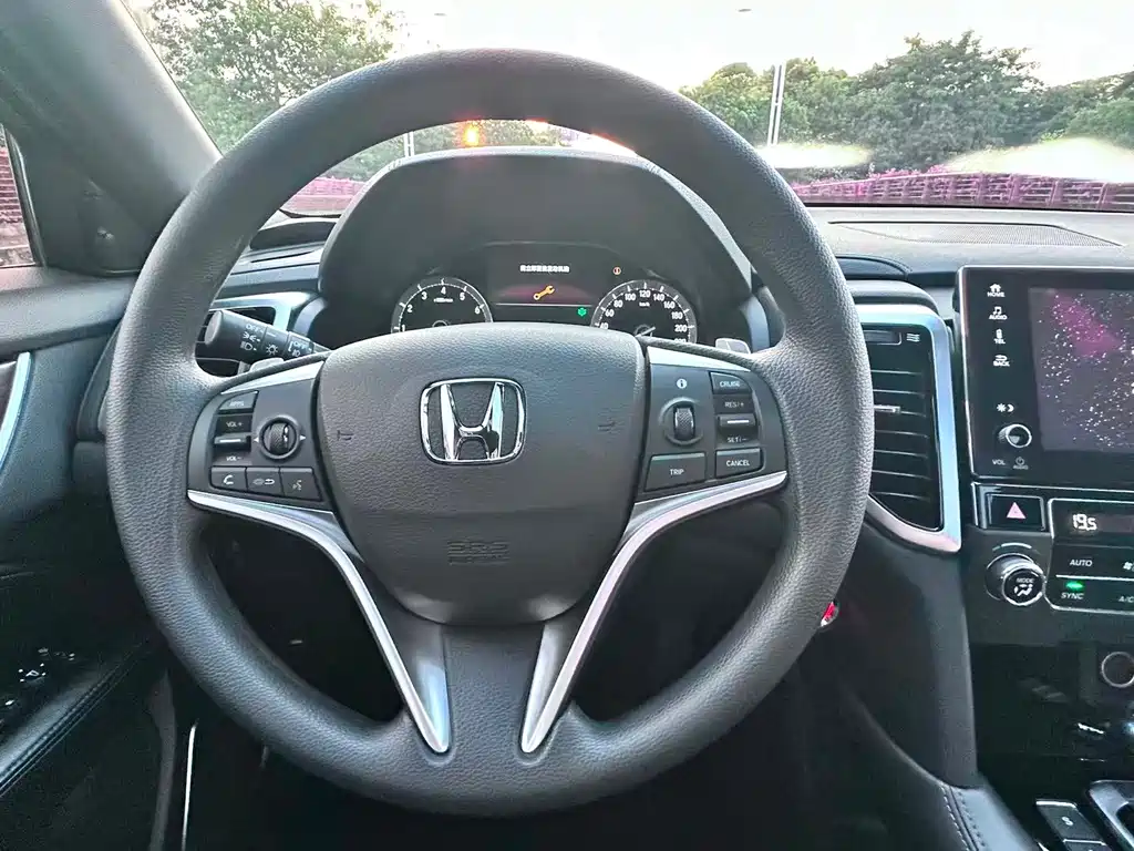 Honda UR-V — миниатюра 12
