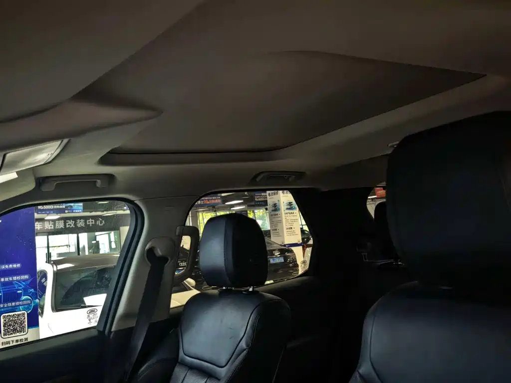 Land Rover Discovery — миниатюра 13