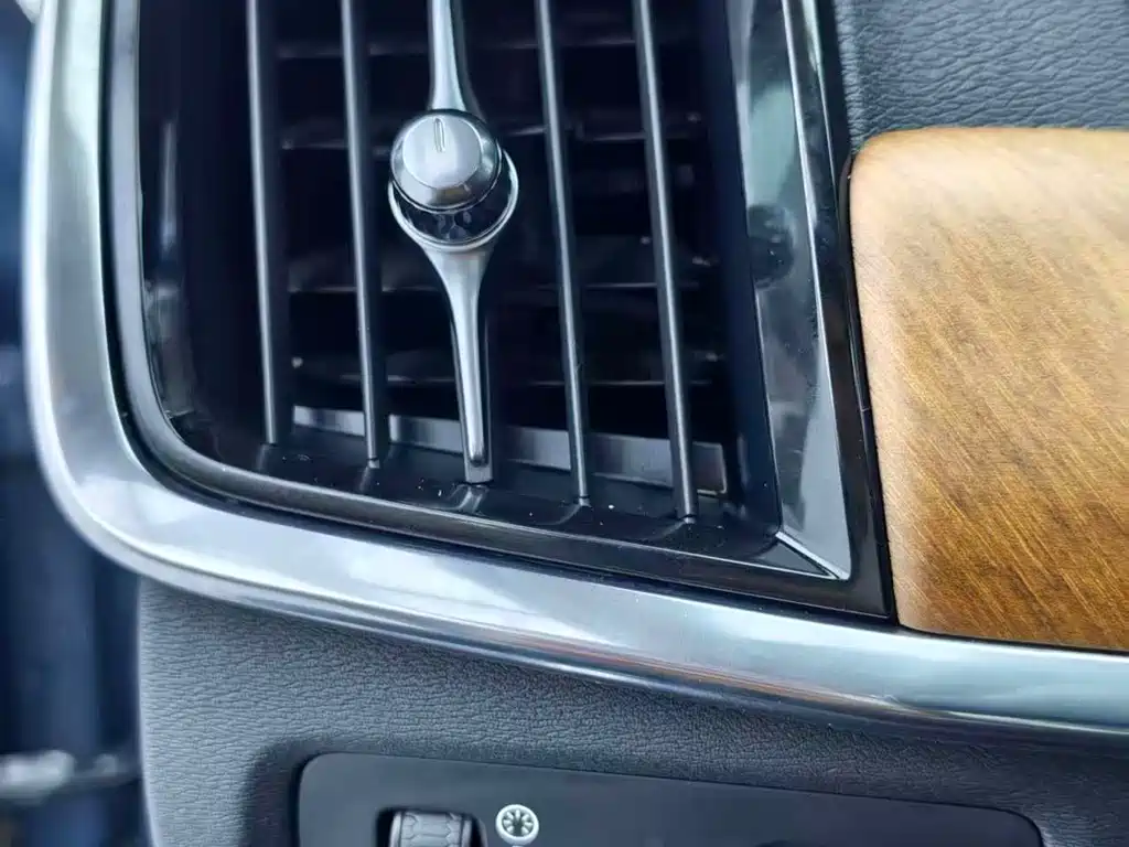 Volvo S90 — миниатюра 9