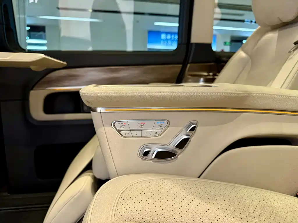 Mercedes-Benz V-Class — миниатюра 10