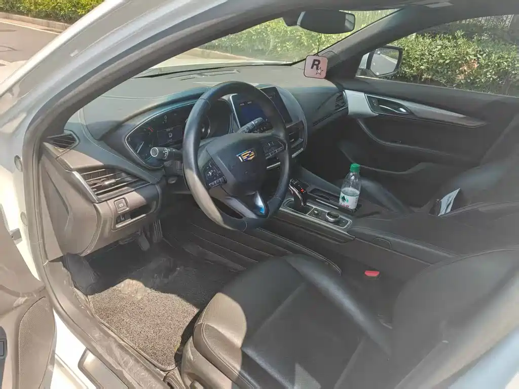 Cadillac CT5 — миниатюра 4