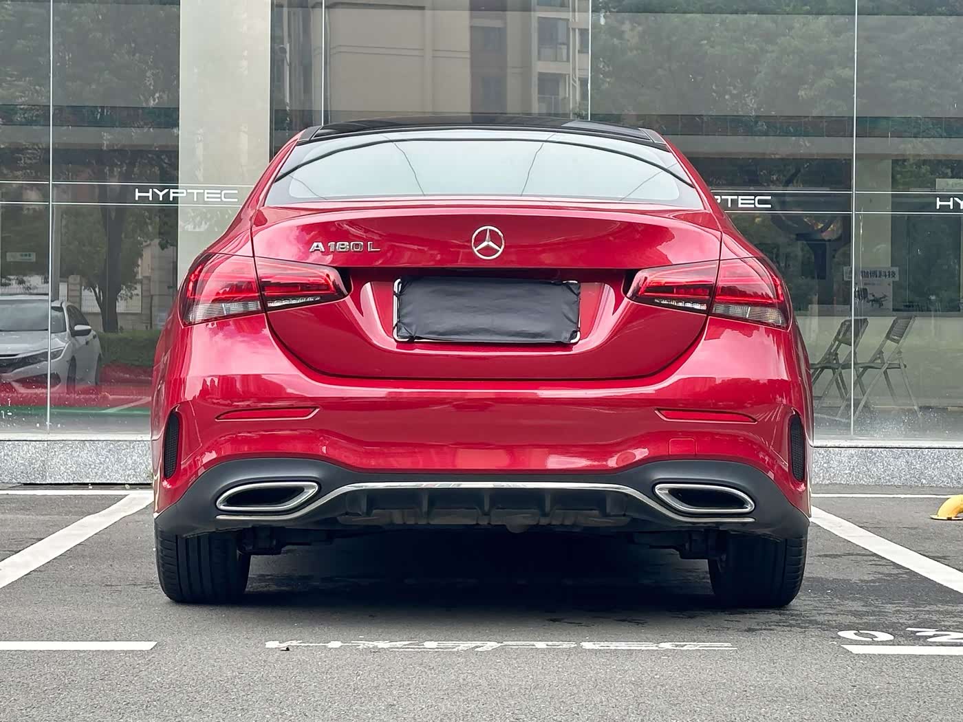 Mercedes-Benz A-Class 1.3 л 2021 г. красный/фиолетовый, пробег 47000 км