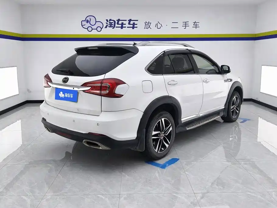 BYD Tang New Energy — миниатюра 3