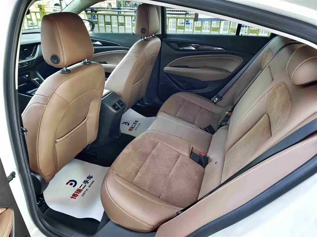 Buick Regal — миниатюра 9