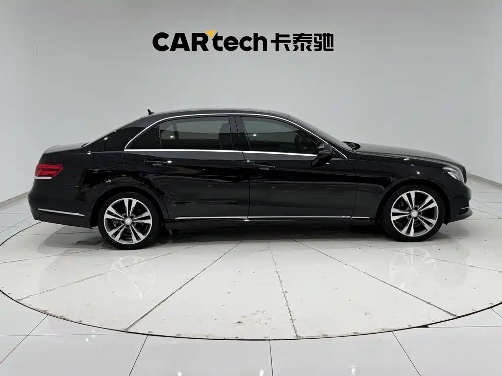 Mercedes-Benz E-Class — миниатюра 4