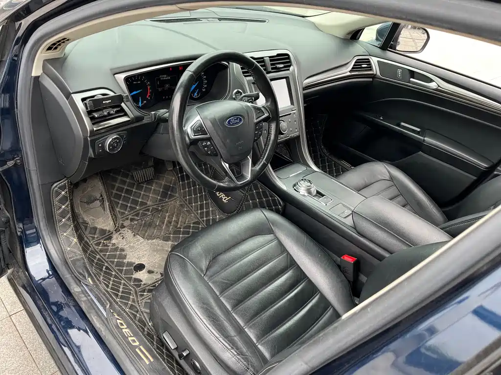 Ford Mondeo — миниатюра 12