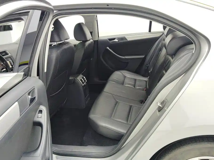 Volkswagen Sagitar — миниатюра 11