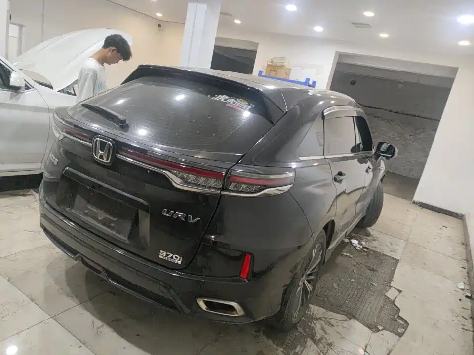 Honda UR-V — миниатюра 5