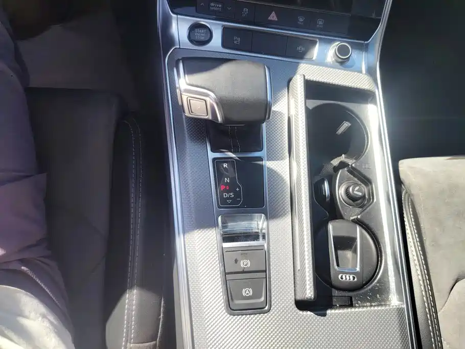 Audi A6L — миниатюра 16
