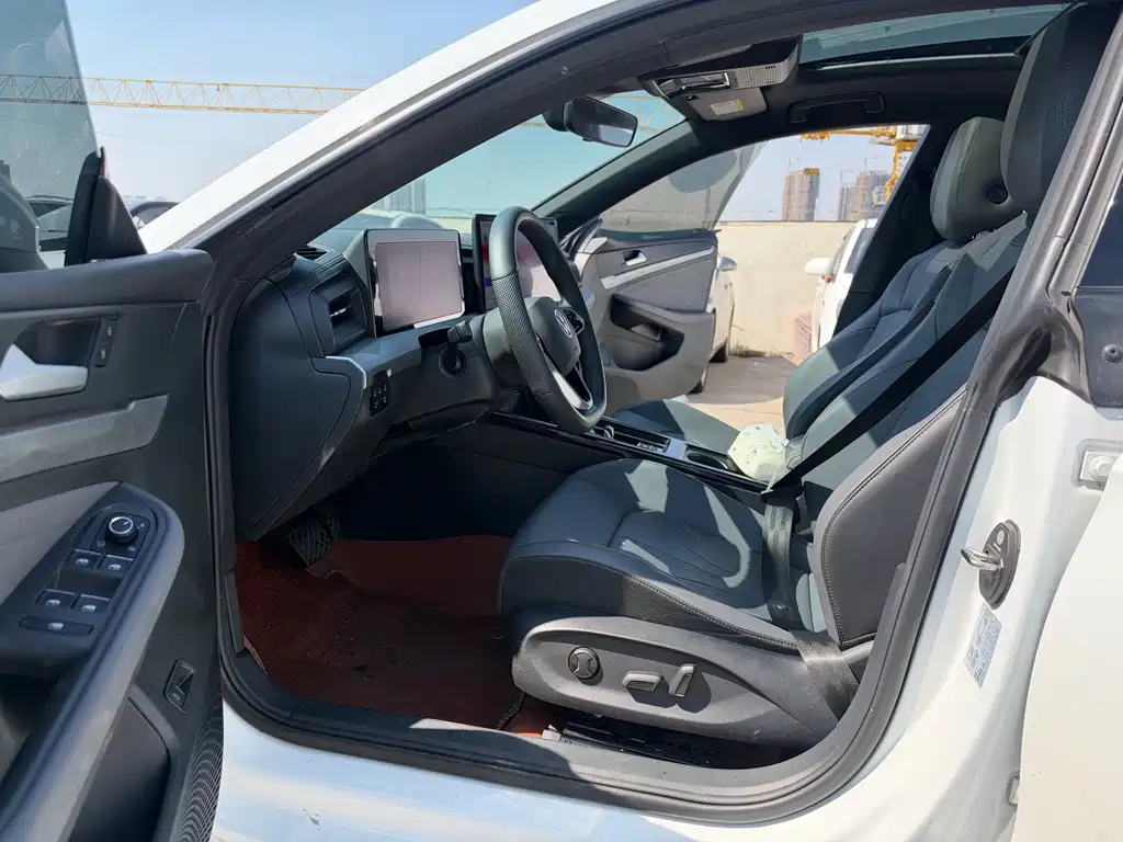 Volkswagen Lamando — миниатюра 4