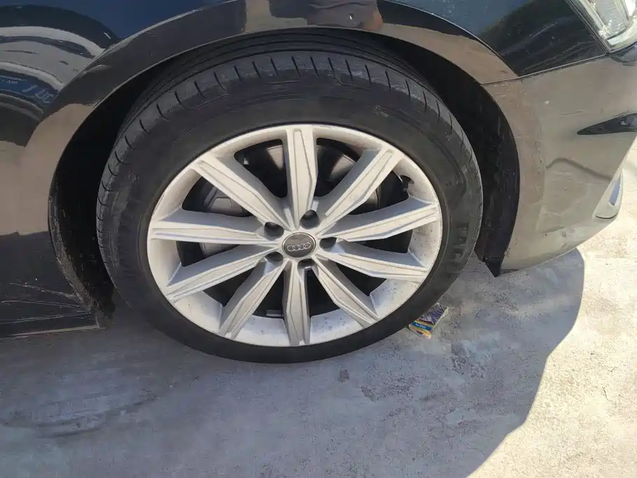 Audi A6L — миниатюра 6