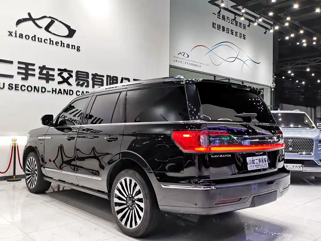 Lincoln Navigator — миниатюра 18