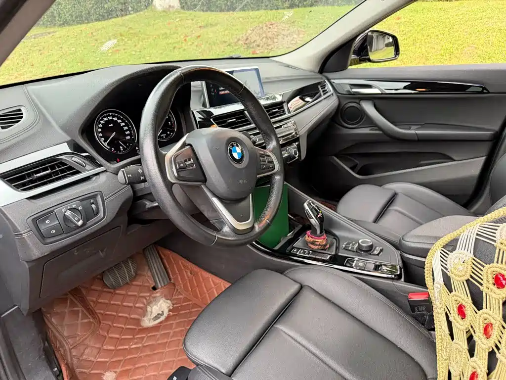 BMW X2 (Import) — миниатюра 7