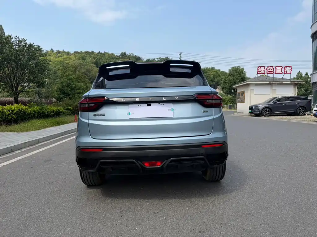Geely Binyue — миниатюра 6