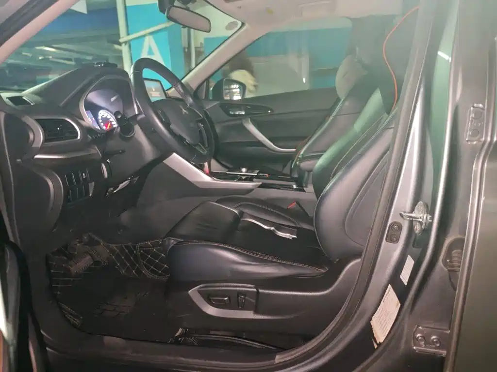 Mitsubishi Eclipse Cross — миниатюра 8