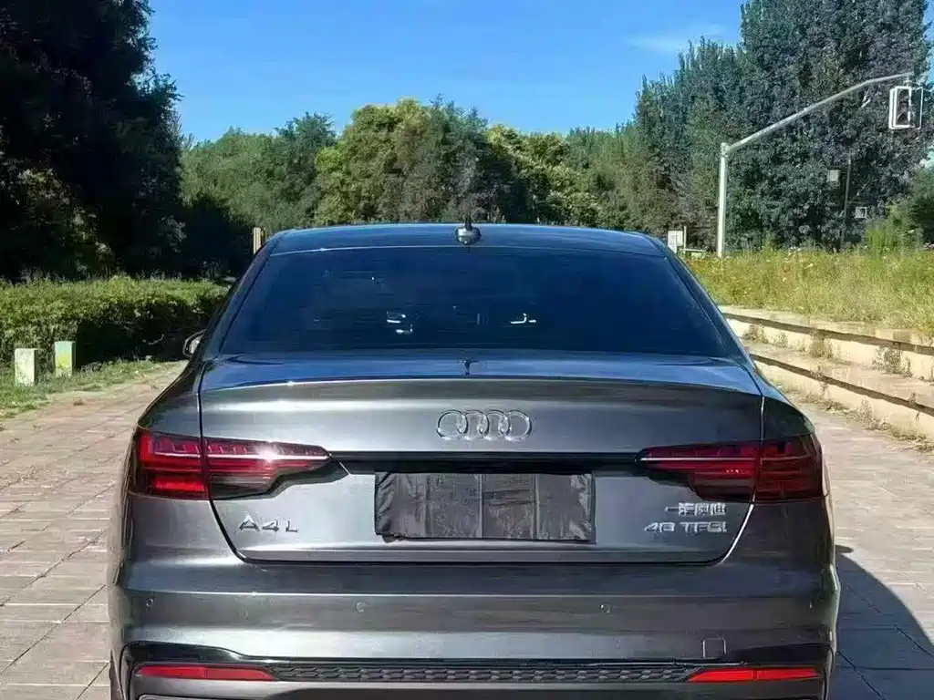 Audi A4L — миниатюра 8