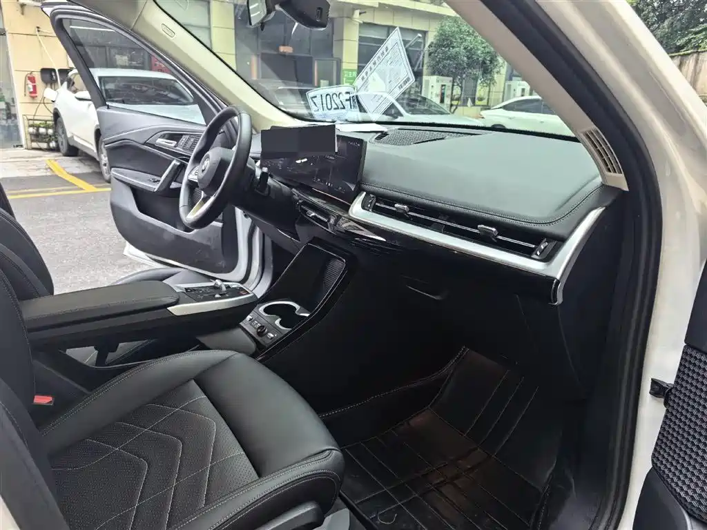 BMW X1 2023 sDrive20Li X