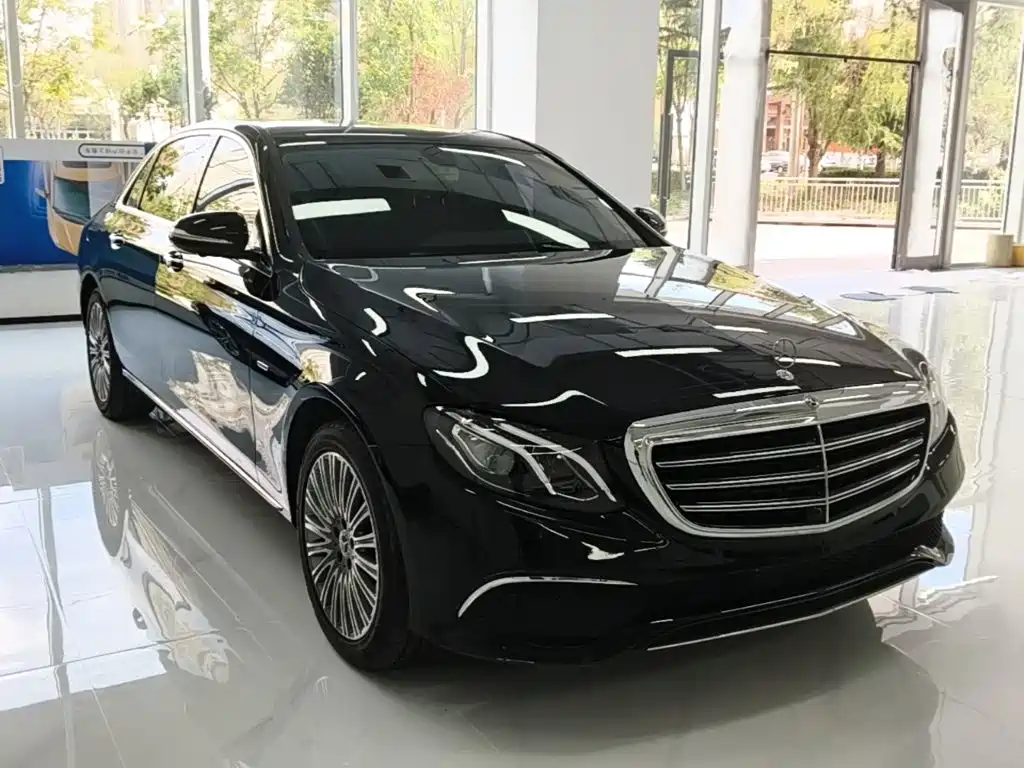 Mercedes-Benz E-Class — миниатюра 4