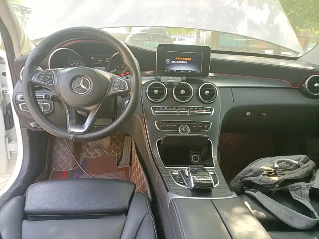 Mercedes-Benz C-Class — миниатюра 10