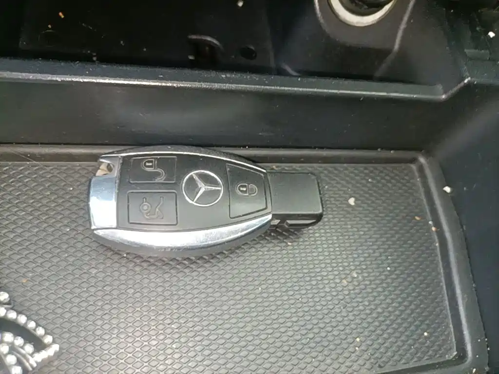 Mercedes-Benz C-Class — миниатюра 9