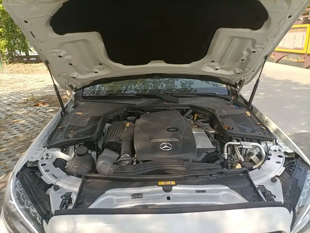 Mercedes-Benz C-Class — миниатюра 20